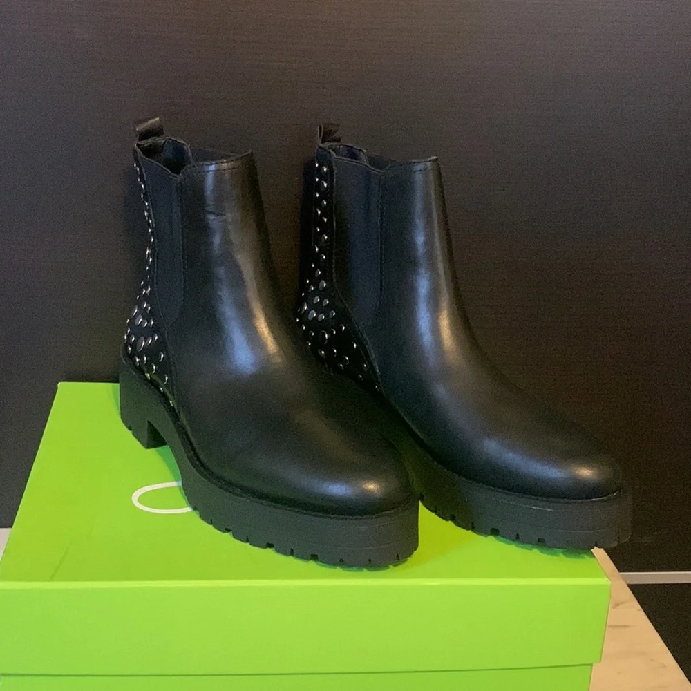 Sam Edelman Jayln Platform Studded Lug Sole Chelsea Boot